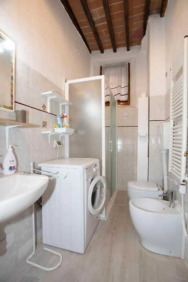 Apartment Appartamento Centrale Nella Contrada Della Tartuca Siena Italien